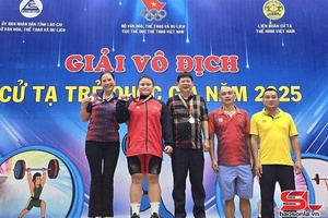 'VĐV Sơn La giành 3 huy chương tại Giải vô địch cử tạ trẻ quốc gia