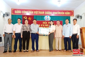 'Tổ đại biểu HĐND tỉnh tiếp xúc cử tri xã Phiêng Côn và Chiềng Sại