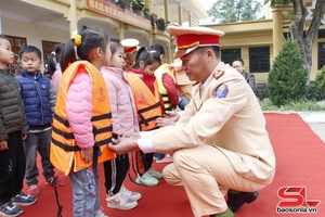 'Phòng chống đuối nước cho trẻ dịp hè