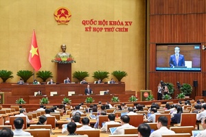 'Bộ trưởng Nguyễn Kim Sơn: Mong muốn mọi trường học đều là trường hạnh phúc
