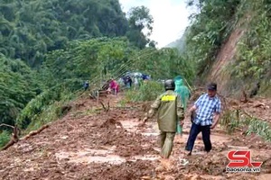 'Sạt lở đất làm 1 người bị thương