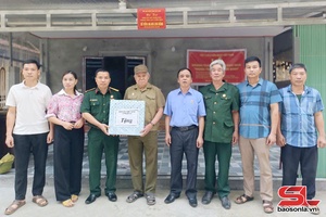 'Những ngôi nhà ấm nghĩa tình đồng đội