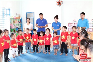 'Phát triển nguồn nhân lực trẻ chất lượng cao
