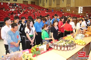 'Thắp sáng ước mơ khởi nghiệp