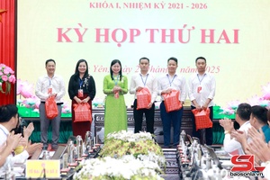 ' Kỳ họp thứ hai, HĐND xã Bắc Yên khóa I