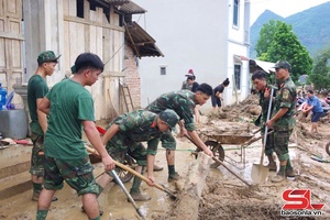'Khẩn trương khắc phục thiệt hại do mưa lũ