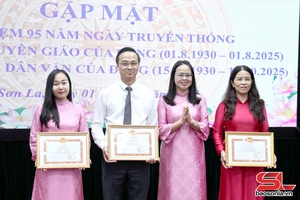 Gặp mặt Kỷ niệm 95 năm Ngày truyền thống công tác Tuyên giáo và Dân vận của Đảng