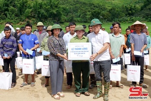 Phó Thủ tướng Chính phủ Lê Thành Long kiểm tra tình hình khắc phục hậu quả mưa lũ tại tỉnh Sơn La