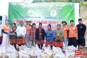 Hướng về bà con bản nghèo Sơn La
