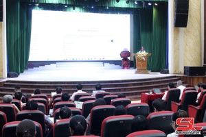 'Tập huấn sử dụng công nghệ AI trong công việc
