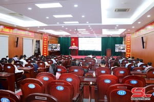 Hội nghị báo cáo viên Trung ương tháng 8 năm 2025