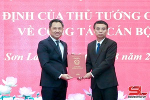 Công bố Quyết định của Thủ tướng Chính phủ phê chuẩn kết quả bầu chức vụ Phó Chủ tịch UBND tỉnh Sơn La