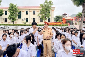 'Tuyên truyền, phổ biến giáo dục pháp luật cho học sinh trước thềm năm học mới