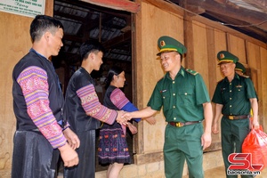 'Hân hoan ngày Tết Độc lập nơi biên cương