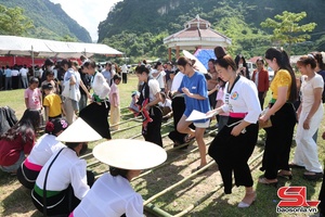 'Trình diễn văn hóa cộng đồng và trải nghiệm các hoạt động dân gian tại Mường Chiên