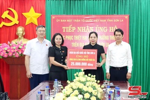 'Ủy ban MTTQ Việt Nam tỉnh Sơn La tiếp nhận ủng hộ khắc phục thiệt hại do ảnh hưởng thiên tai