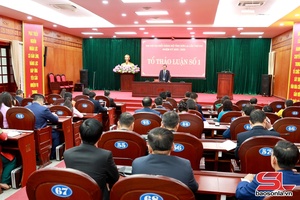 Tập trung đóng góp trí tuệ, tầm nhìn, định hướng chiến lược cho sự nghiệp cách mạng