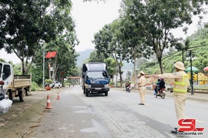 'Tăng cường quản lý, sử dụng thiết bị phát tín hiệu của xe được quyền ưu tiên