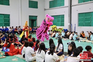 'Gần 200 vận động viên và thiếu nhi vui “Đêm hội Trăng Rằm”