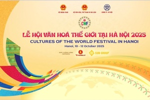 'Lễ hội hội tụ sắc màu thế giới giữa lòng Hà Nội
