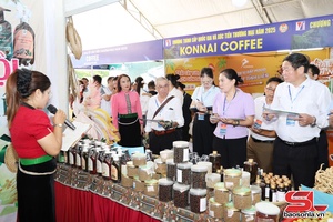 Hội thi trưng bày "Gian hàng đẹp" 