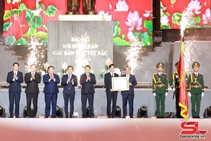 Chủ tịch nước tặng thưởng Huân chương Lao động hạng Nhất cho Đảng bộ, chính quyền và nhân dân tỉnh Sơn La