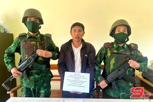 Bắt đối tượng tàng trữ trái phép chất ma túy 