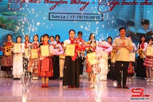 'Bế mạc Liên hoan học sinh tuyên truyền phát triển văn hóa đọc và giới thiệu sách năm 2025