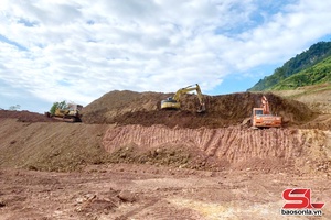 'Đẩy nhanh tiến độ giải ngân các dự án bố trí, sắp xếp dân cư vùng thiên tai 