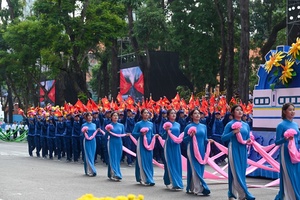 '“Mềm hóa” ý thức chính trị quần chúng - thủ đoạn thâm hiểm của các thế lực thù địch - Bài 2: Giải pháp phòng, chống thủ đoạn nham hiểm hàng đầu (Tiếp theo và hết)
