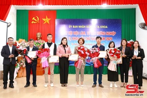 'Ngày hội việc làm, tư vấn hướng nghiệp xã Tạ Khoa lần thứ nhất, năm 2025