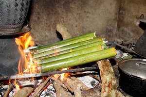 'Cơm lam - hương vị núi rừng