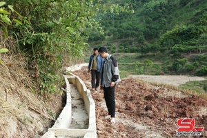 'Đầu tư cơ sở hạ tầng vùng đồng bào dân tộc thiểu số