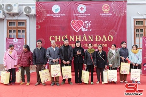 'Chương trình “Chợ nhân đạo - Xuân yêu thương, Tết nghĩa tình”