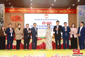 Cử tri kỳ vọng đại biểu đồng hành cùng địa phương đẩy mạnh phát triển đô thị du lịch xanh, bền vững