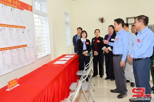 Kiểm tra công tác chuẩn bị bầu cử tại khu vực Phù Yên