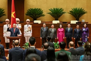 Điện, thư và thông điệp chúc mừng các đồng chí lãnh đạo chủ chốt
