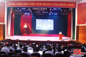 'Chuyển đổi số và ứng dụng trí tuệ nhân tạo trong giáo dục nghề nghiệp