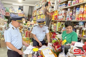 'Tăng cường kiểm soát, ổn định thị trường