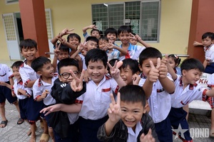 'Cuộc "xâm lăng mềm" nhằm biến Việt Nam thành "thuộc địa văn hóa" trong thời đại số
