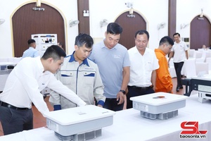 'Hội thảo điện mặt trời cho sản xuất và sinh hoạt, bơm năng lượng mặt trời cho tưới tiêu nông nghiệp