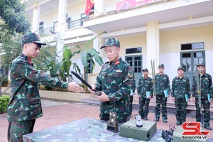 'Giữ vững “mạch máu” thông tin liên lạc