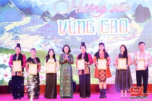 'Bế mạc Triển lãm “Hương sắc vùng cao”