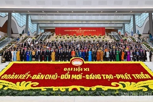 Đồng chí Bùi Thị Minh Hoài giữ chức Chủ tịch Ủy ban Trung ương Mặt trận Tổ quốc Việt Nam khóa XI