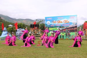 Game show "Về bản em" tại xã Huổi Một