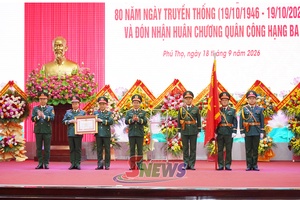 Kỷ niệm 80 năm Ngày truyền thống Cục Chính trị Quân khu 2 và đón nhận Huân chương Quân công hạng Ba