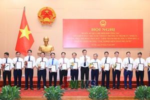 Tăng cường phối hợp công tác giữa Kiểm toán Nhà nước với Ban Thường vụ Thành ủy, Tỉnh ủy - Thường trực HĐND - UBND thành phố Hà Nội và tỉnh Sơn La
