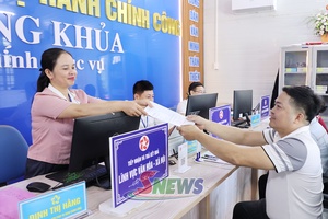'Song Khủa nâng cao chất lượng phục vụ người dân