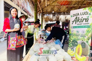 'Sôi nổi Chợ phiên mở rộng đặc biệt xã Muổi Nọi