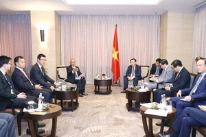 NA Chairman receives Indonesia-Vietnam Friendship Association President in Jakarta
